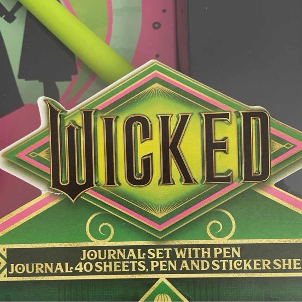 Wicked Journal Set with Color Change Pen, Pink Journal, & Stickers NIB - Picture 6 of 9